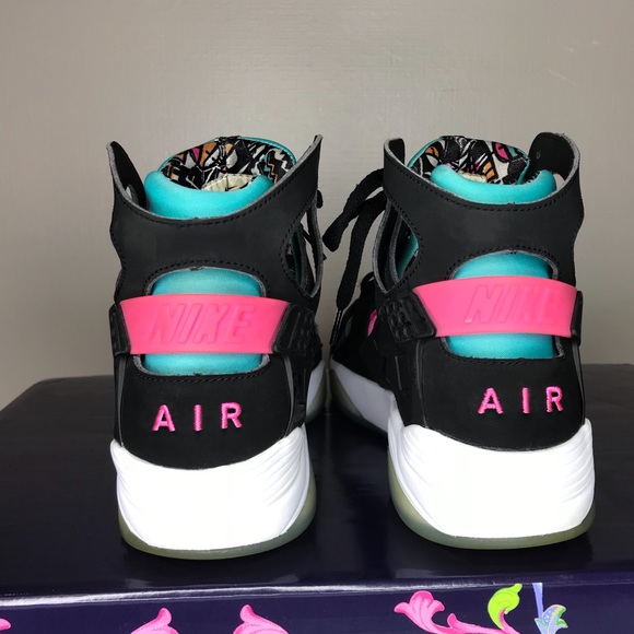 Nike Other - *🛑SOLD! SOLD! 🛑Nike Air Flight Huarache// Men’s